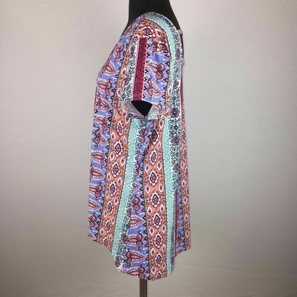 Bobbie Brooks XL Top Short Sleeve Abstract Print - Picture 3 of 7